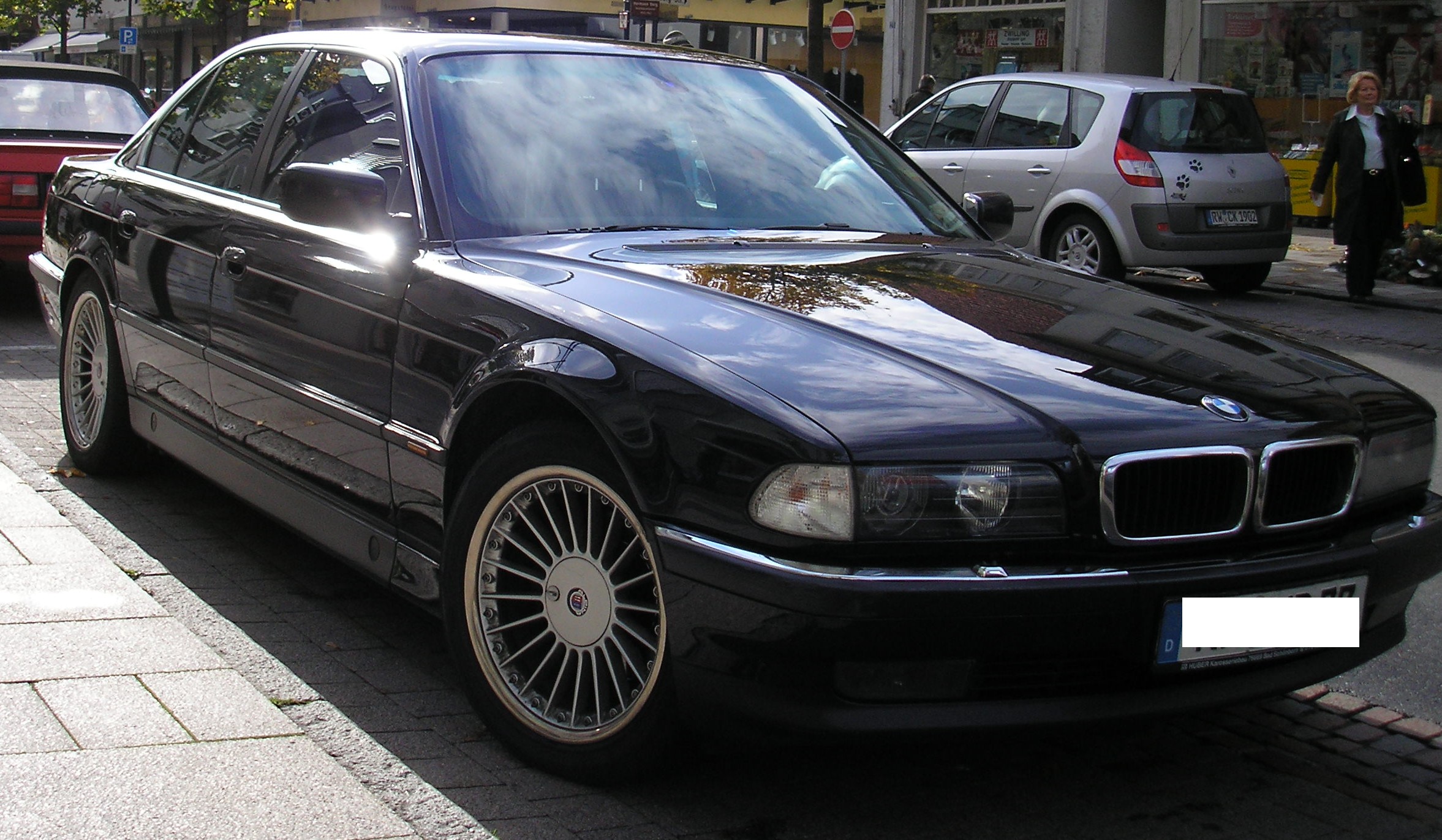 File:BMW 740i.JPG - Wikimedia Commons