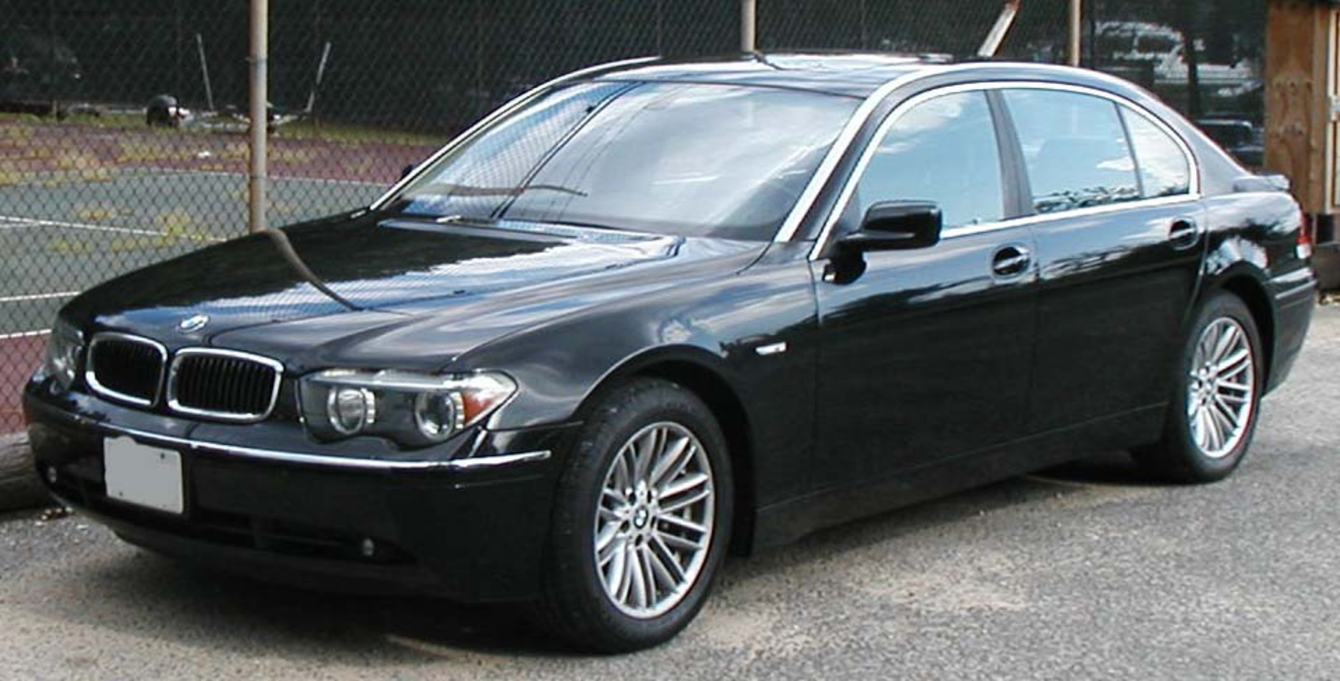 File:BMW-745.jpg - Wikimedia Commons