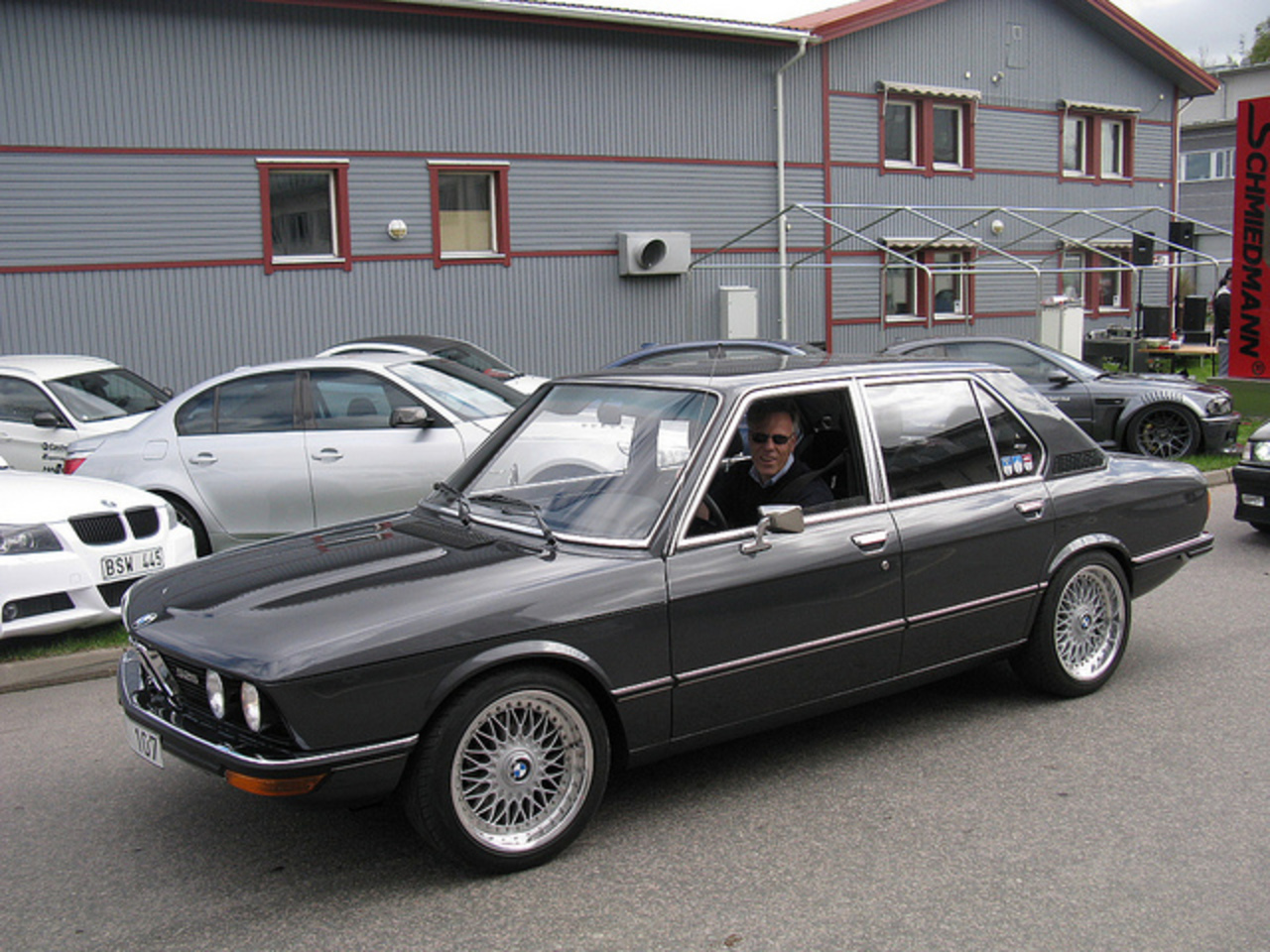 Flickr: The BMW 5 Series (E12 and E28) Pool