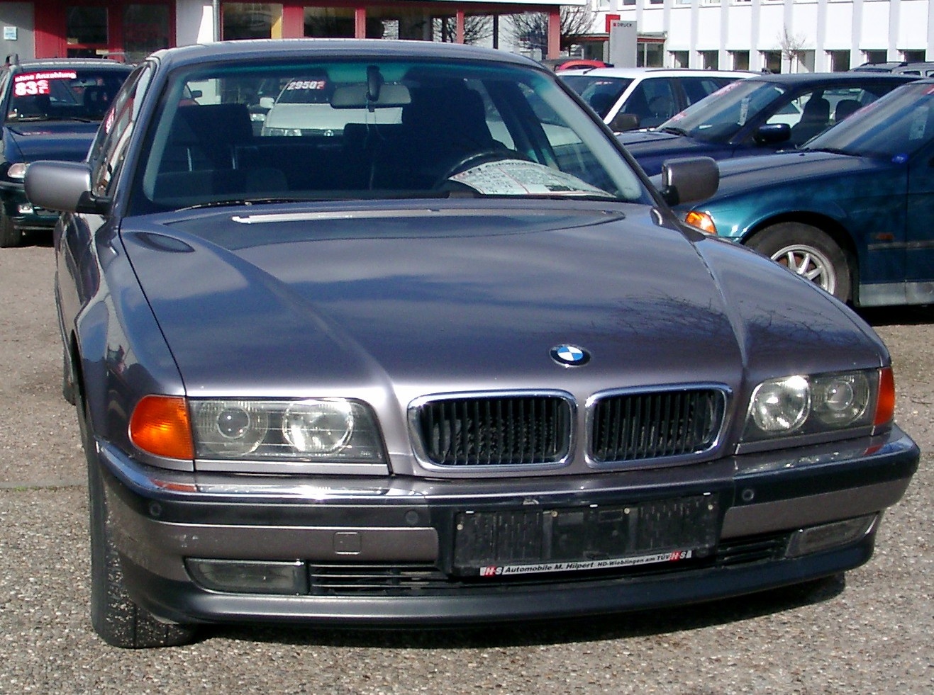 File:BMW 740i front.JPG - Wikimedia Commons