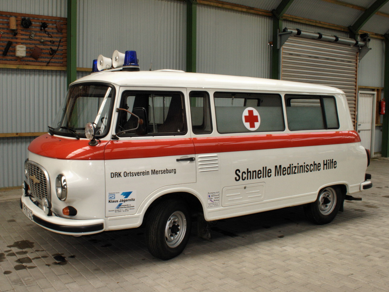 Red cross emergency vehicle - DRK Rettungsfahrzeug (Barkas B1000 ...