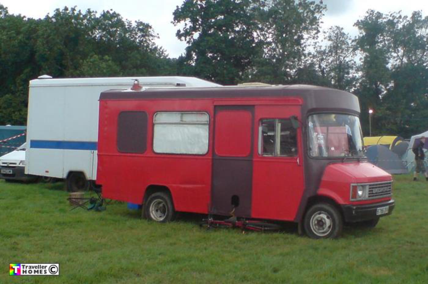 Red & Black CF Minibus :: Traveller Homes