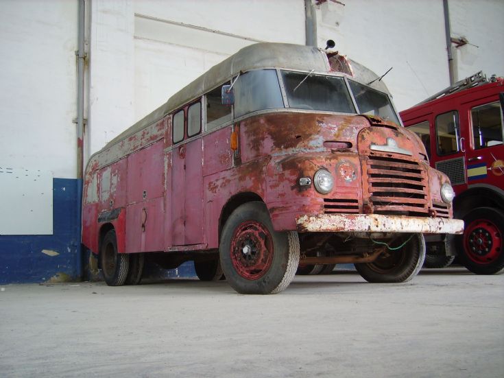 Bedford S-Type: Photo gallery, complete information about model ...