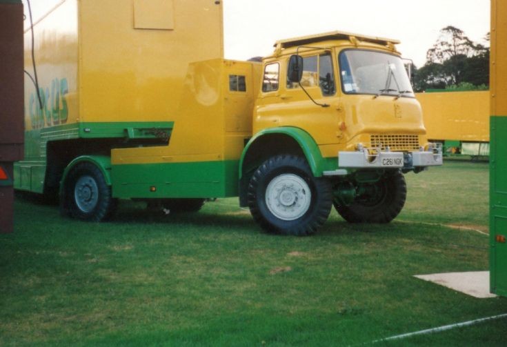 Truck Photos - 1985 Bedford M 4x4 tractor unit