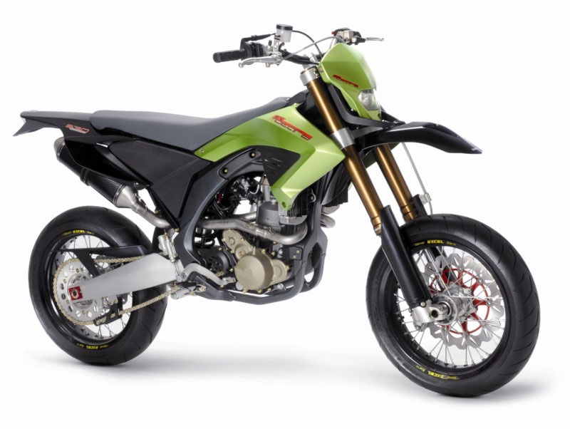 Benelli bx. Best photos and information of model.