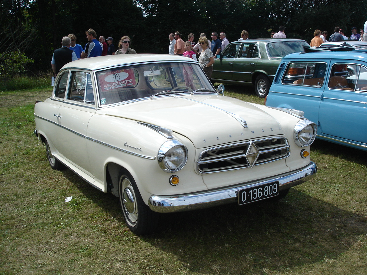 Borgward isabella. Best photos and information of model.