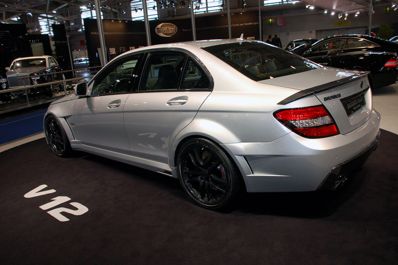 Brabus bullit. Best photos and information of model.