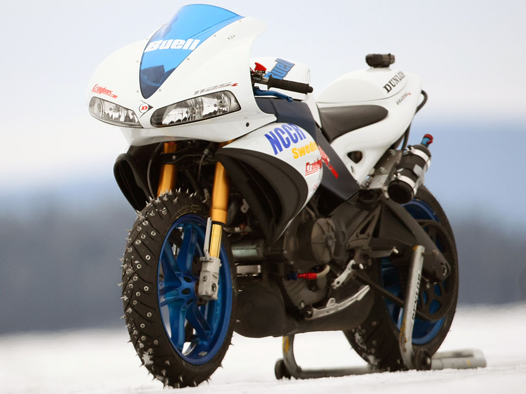 Faster and Faster: Craig Jones does 238km/h on ice, on a Buell 1125R