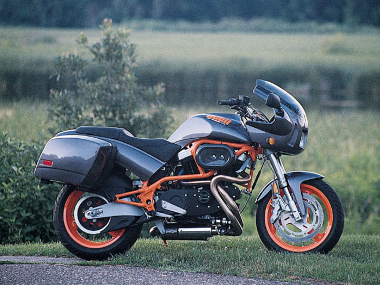 Buell s3. Best photos and information of model.