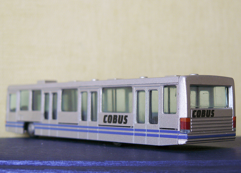 Contrac Cobus 300 - 1/87 - NZG | Flickr - Photo Sharing!