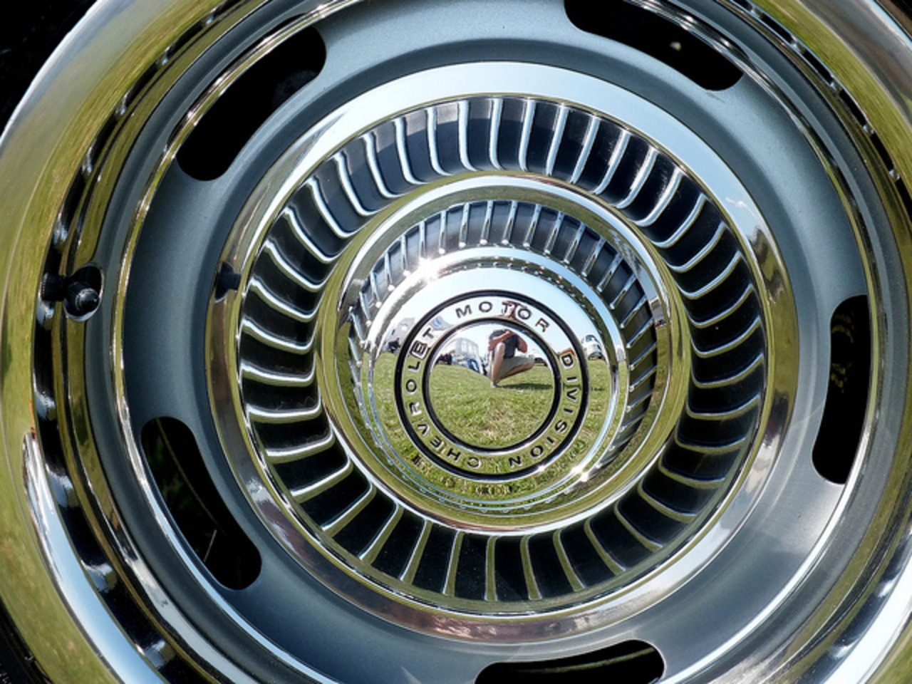 Flickr: The Hubcaps... Ribbed, Finned, Spoked Plain and Centercaps ...