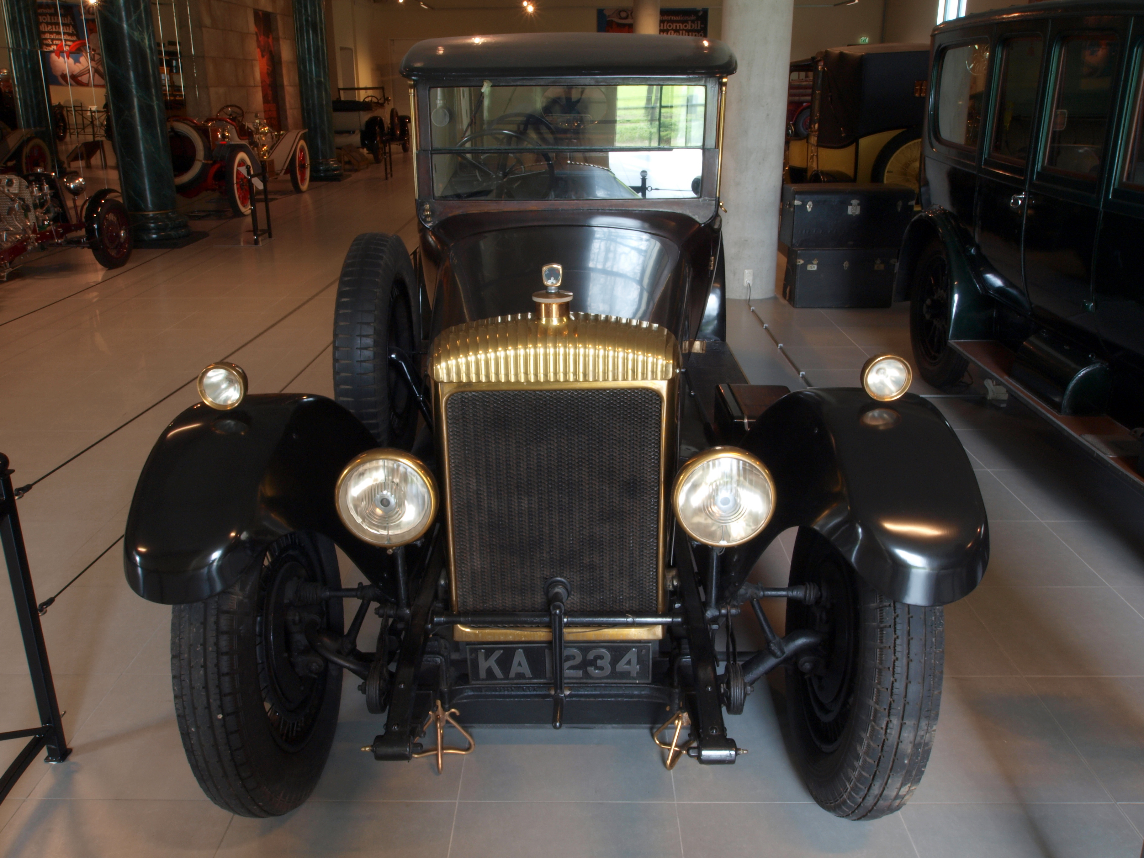Daimler 45 hp Photo Gallery: Photo #04 out of 12, Image Size - 720 ...