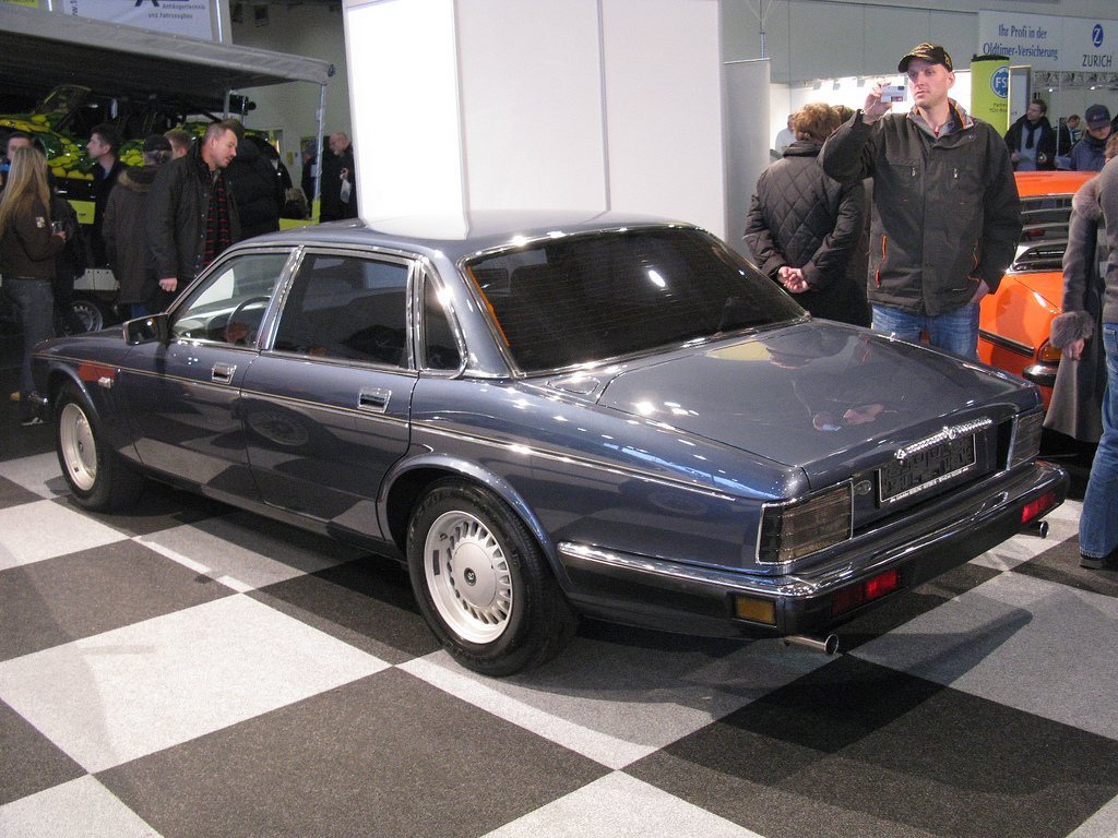 Daimler 4.0 XJ40 - a photo on Flickriver
