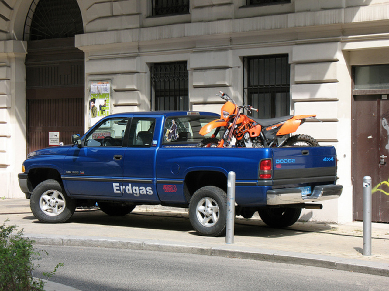 Dodge RAM 1500 V8 with natural gas engine | Flickr - Photo Sharing!