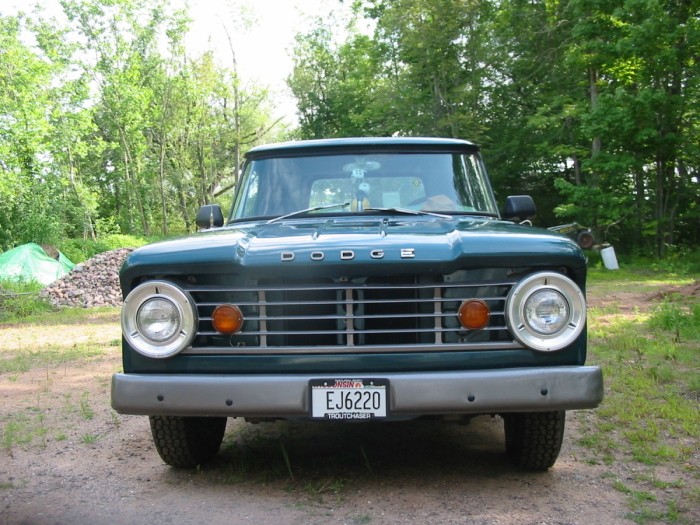 Dodge D-200 Ram Photo Gallery: Photo #08 out of 11, Image Size ...