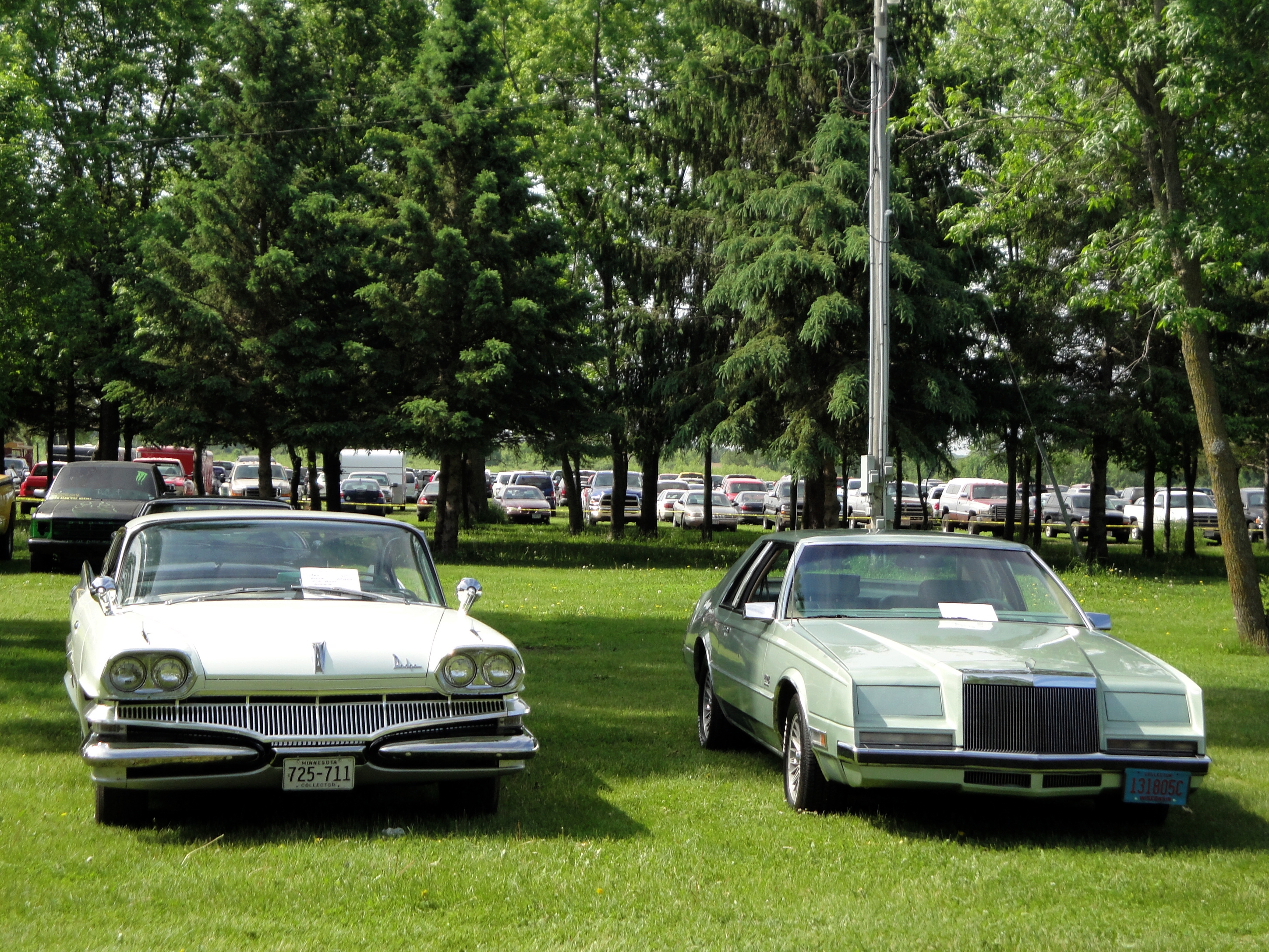 60 Dodge Dart Phoenix & 81 Chrysler Imperial | Flickr - Photo Sharing!