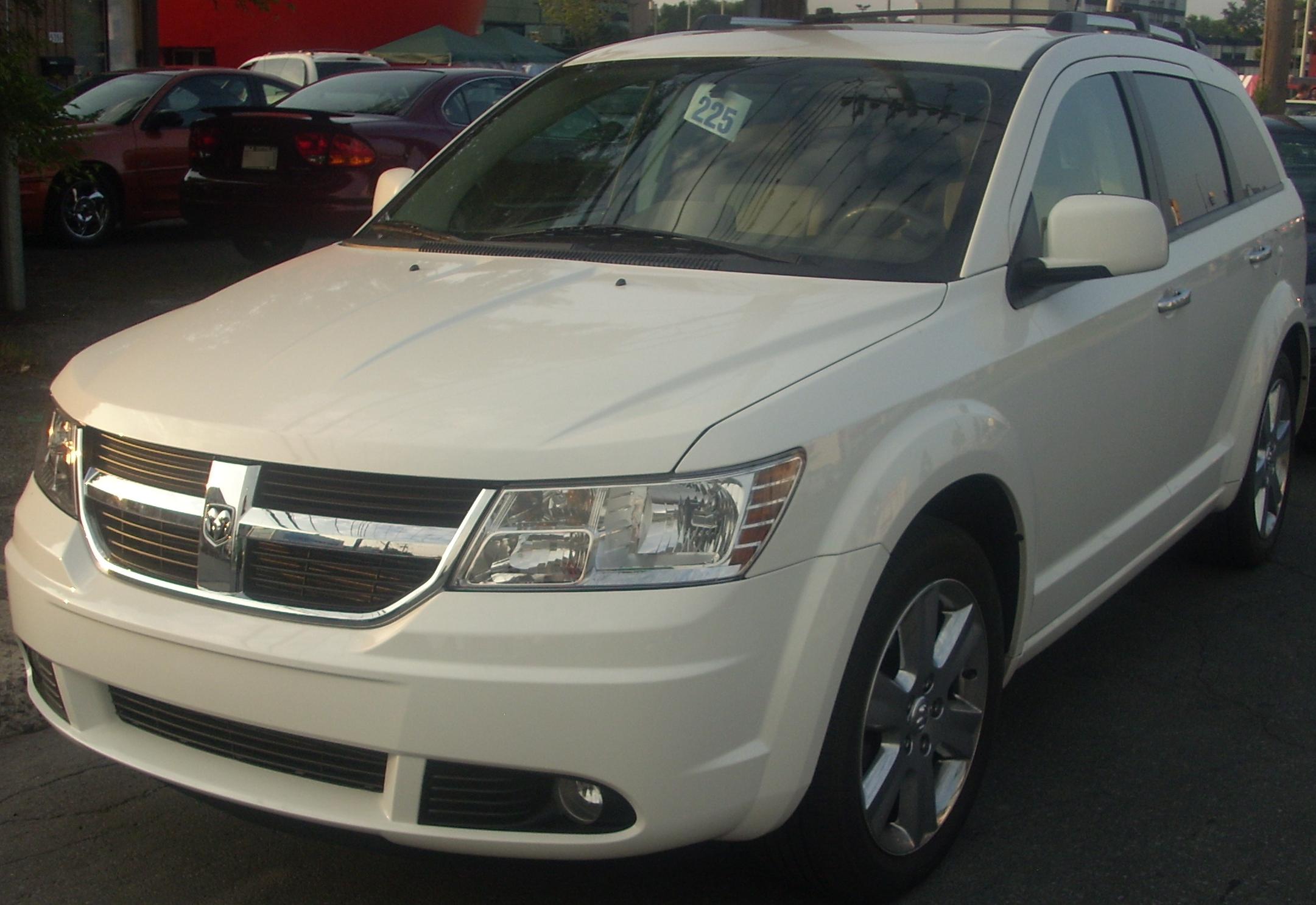 File:'10 Dodge Journey R-T -- Front.jpg - Wikimedia Commons