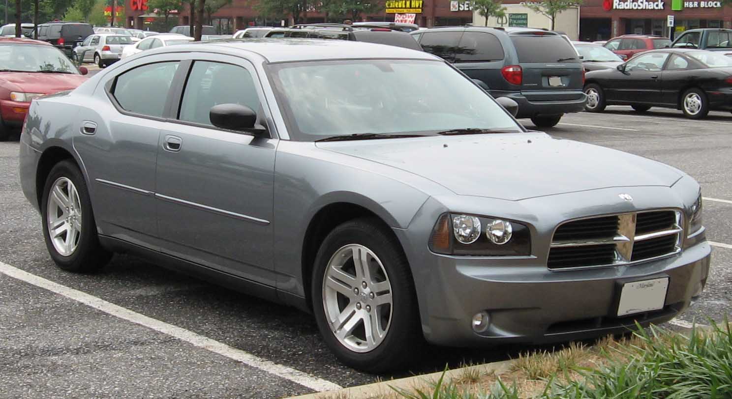 File:06-07 Dodge Charger SXT.jpg - Wikimedia Commons