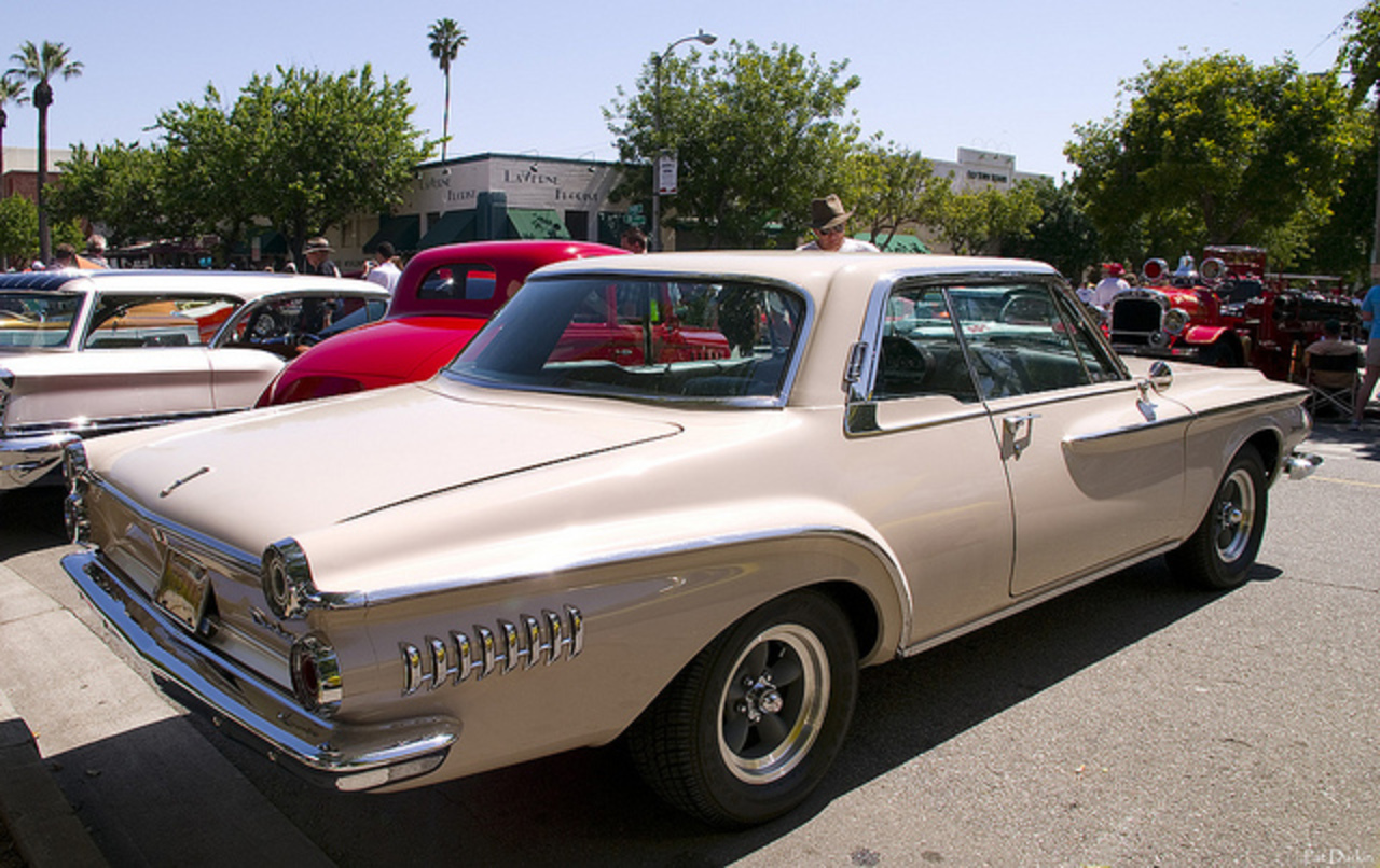 1962 Dodge Dart 440 - beige - rvr 2 | Flickr - Photo Sharing!