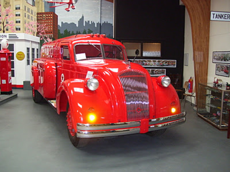 transpress nz: 1939 Dodge Airflow tanker