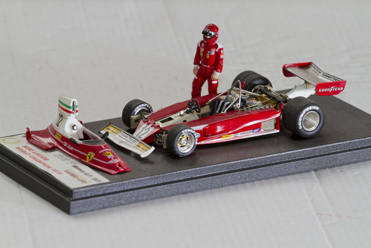 Nikki kit. Ferrari 312t 1975. Ferrari 312t Niki Lauda winner 1975 1/18 Exoto.