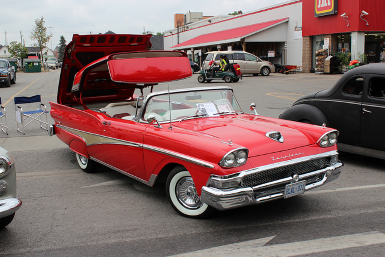 Ford Country Squire 1958