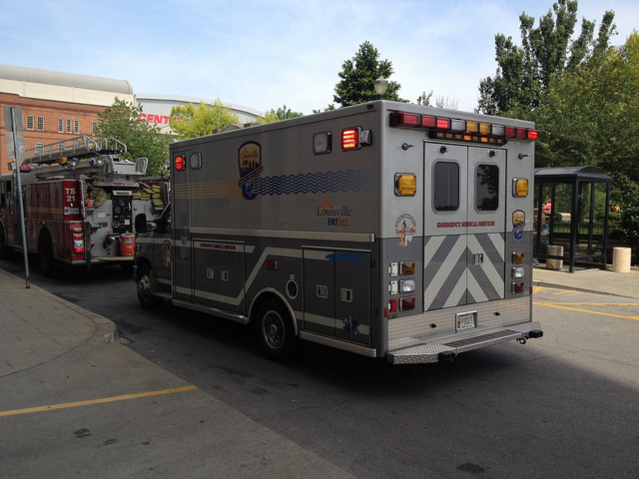 Louisville Metro EMS Ford E450 Ambulance | Flickr - Photo Sharing!