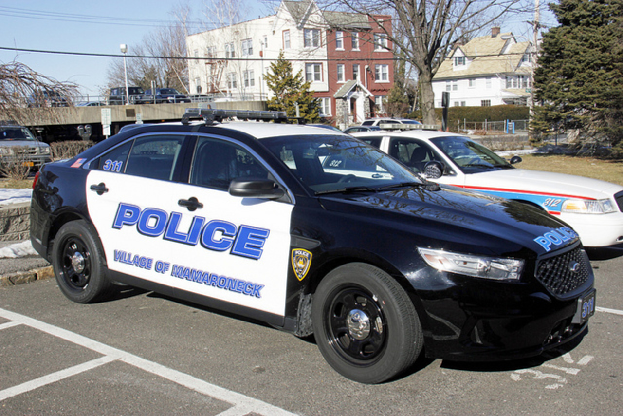 Марки полицейских машин. Ford Taurus 2013 Police Interceptor. Ford Taurus Police Interceptor. Ford Taurus Police. Ford Taurus Police Clifton машина.