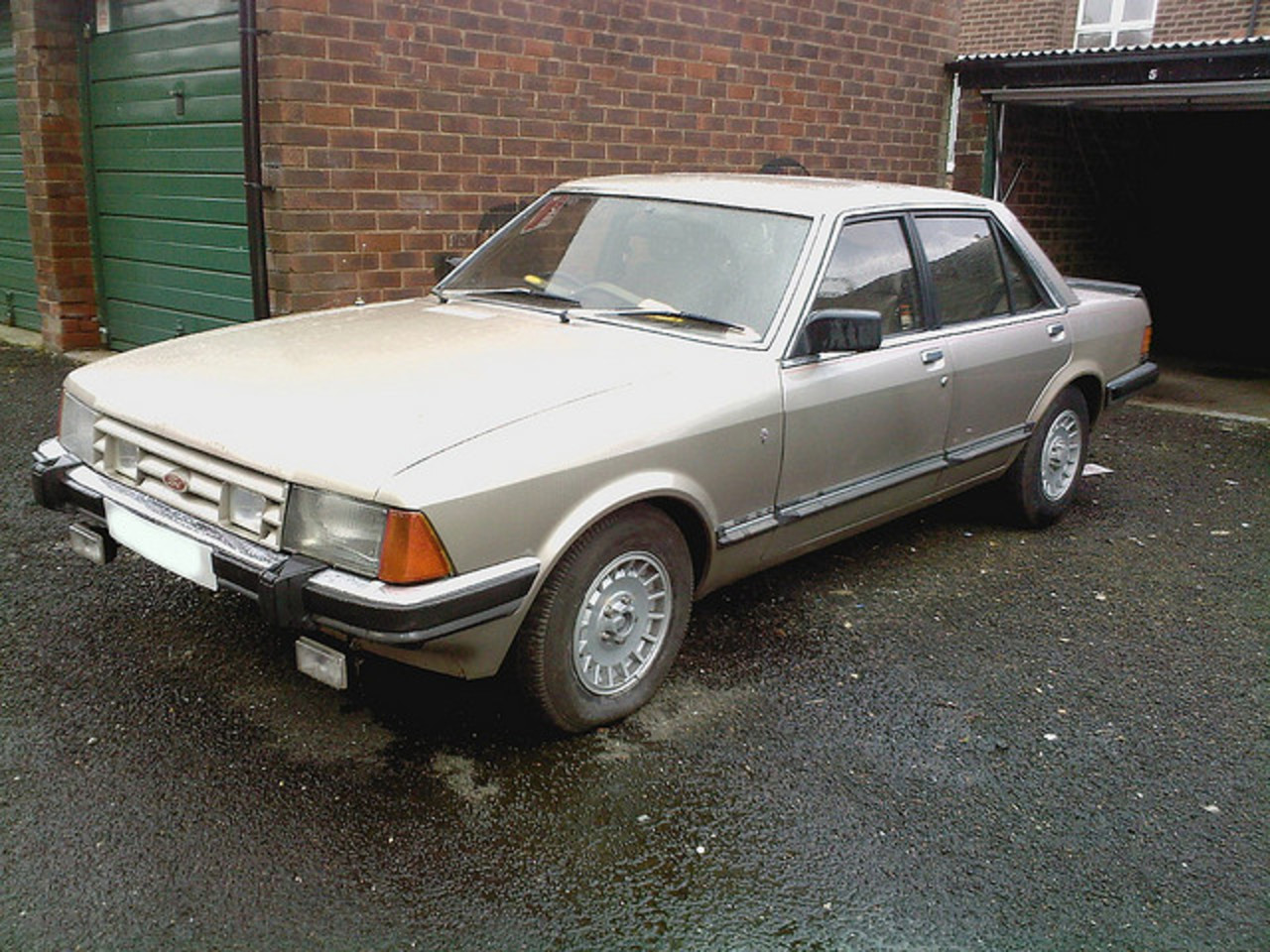 Ford Granada 1982 v6
