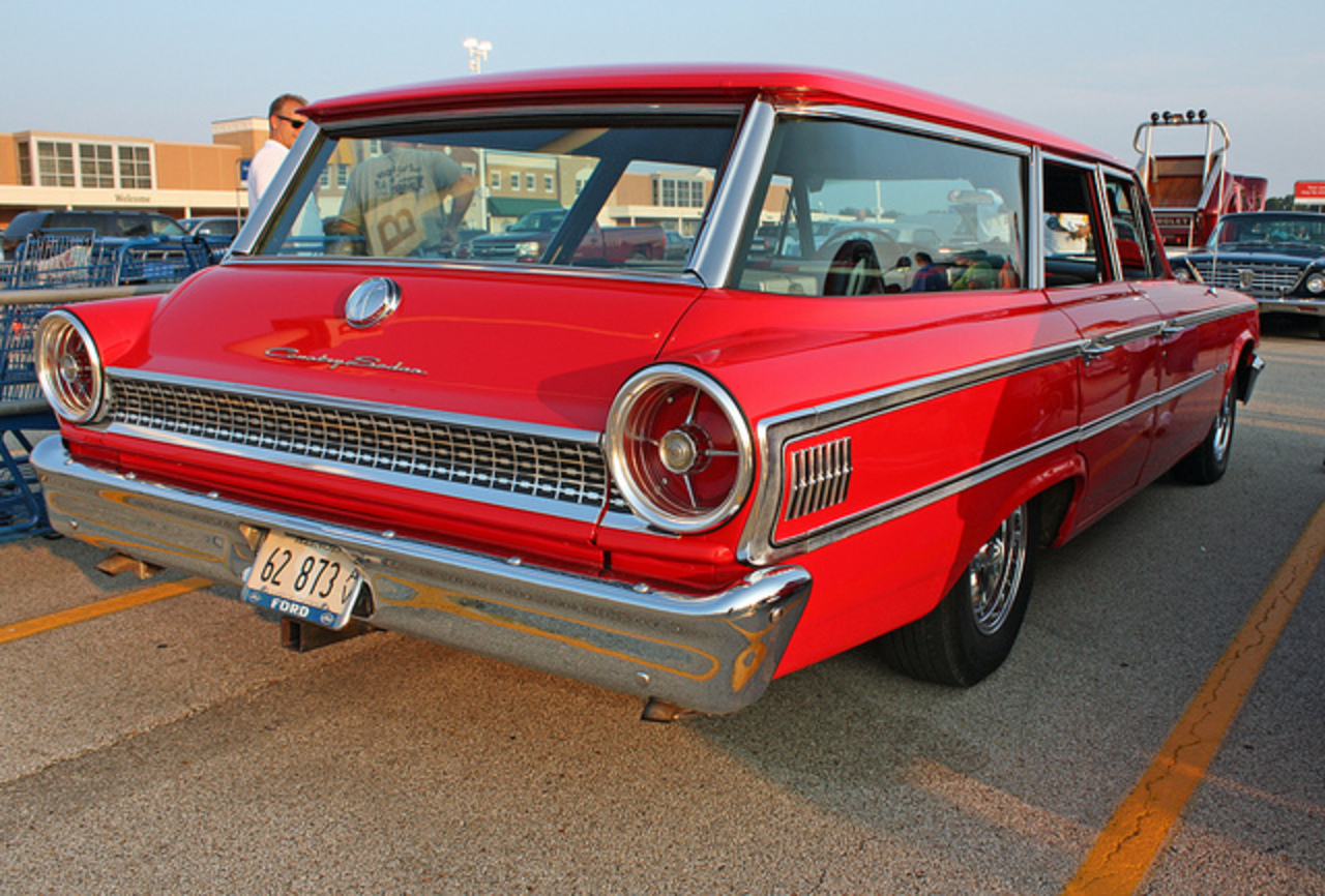 Ford Country Squire Station Wagon 1967