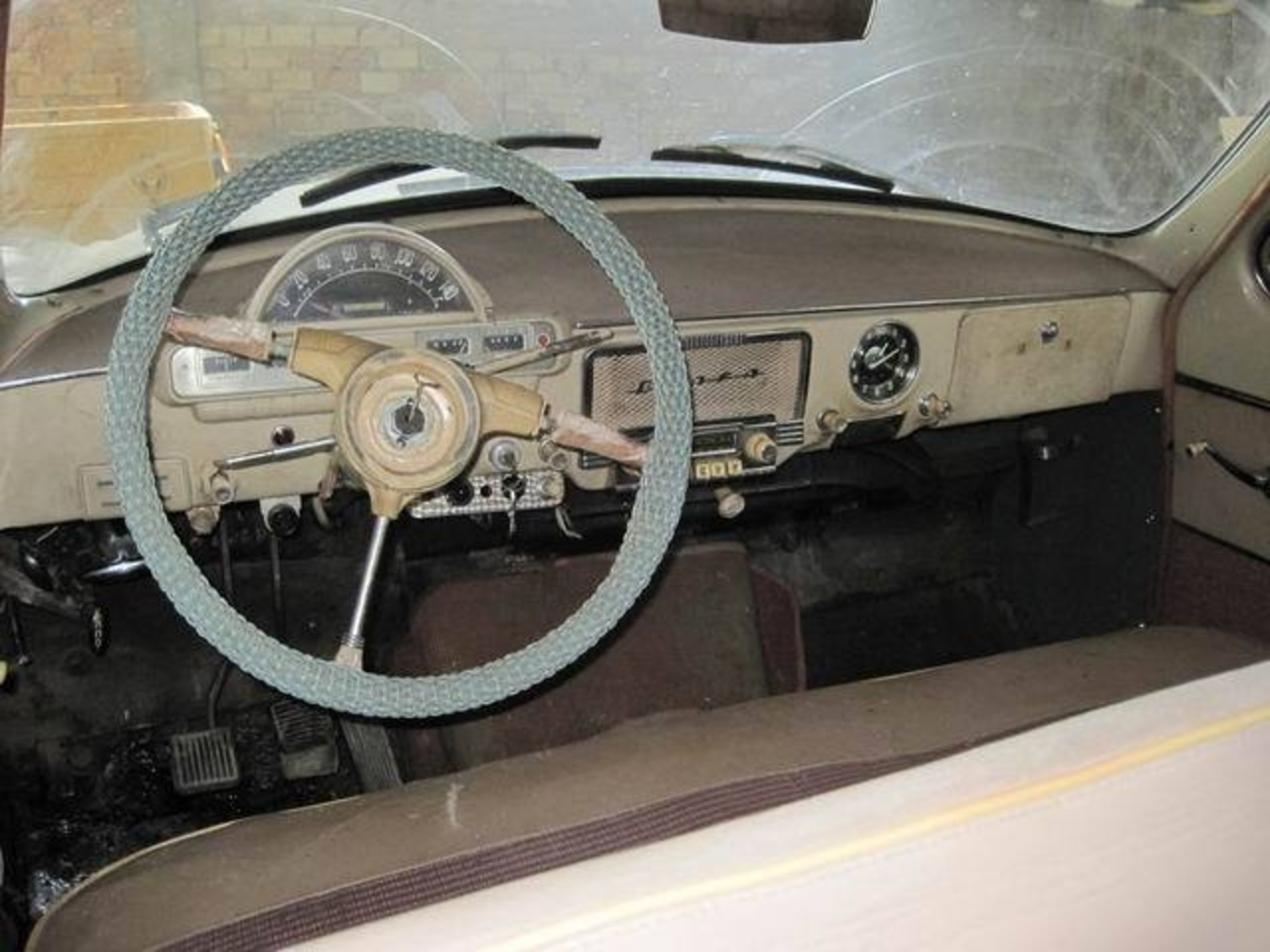 1960 Wolga GAZ 21 Volga inside | Flickr - Photo Sharing!