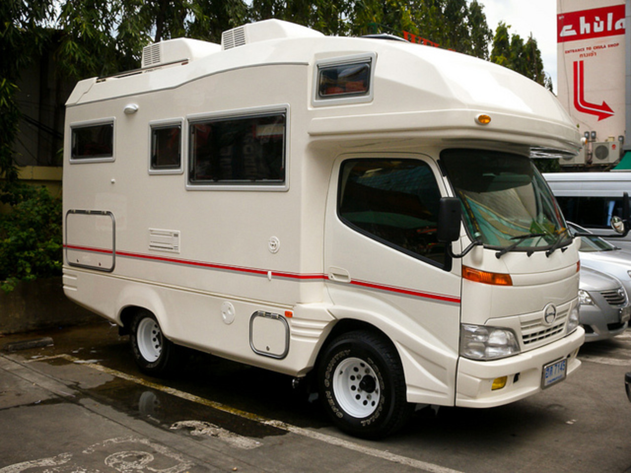 Hino 300 Coachbuilt Motorhome | Flickr - Photo Sharing!