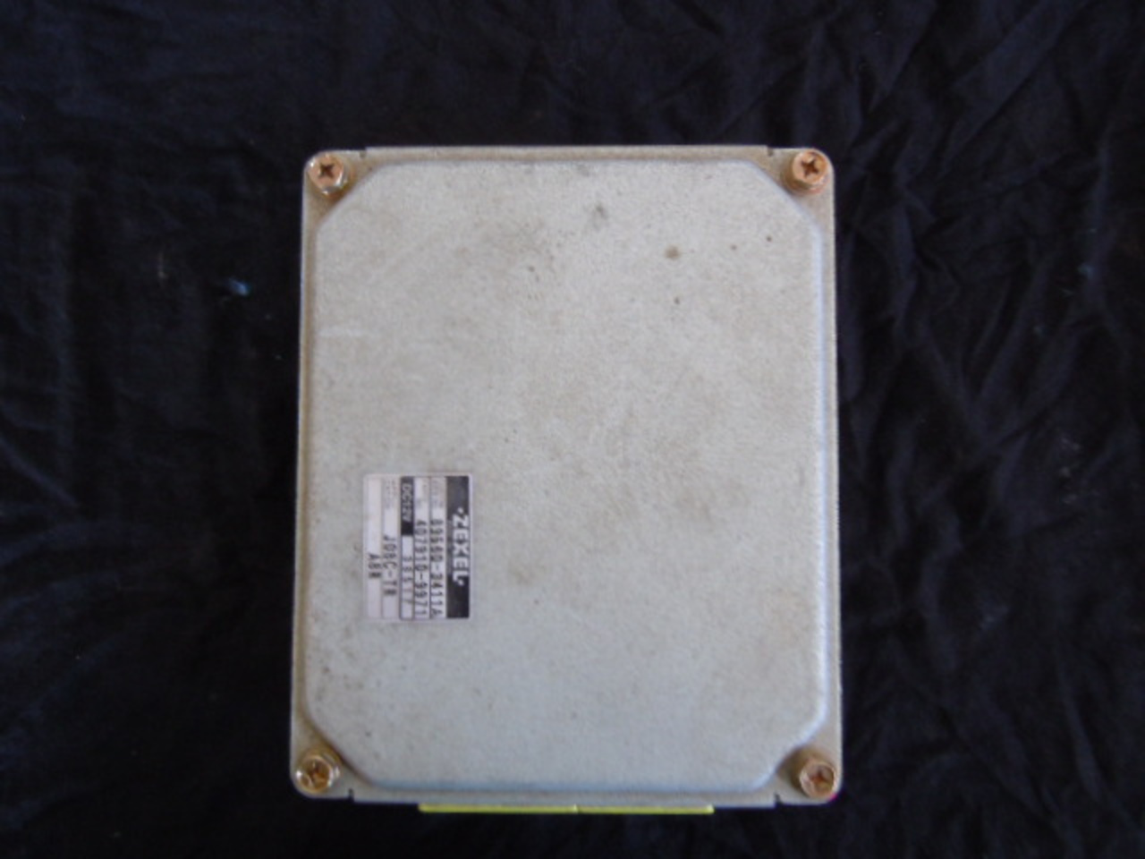 Hino SG JO8C 2004 Engine Control Module 89560-3411A Used | Flickr ...