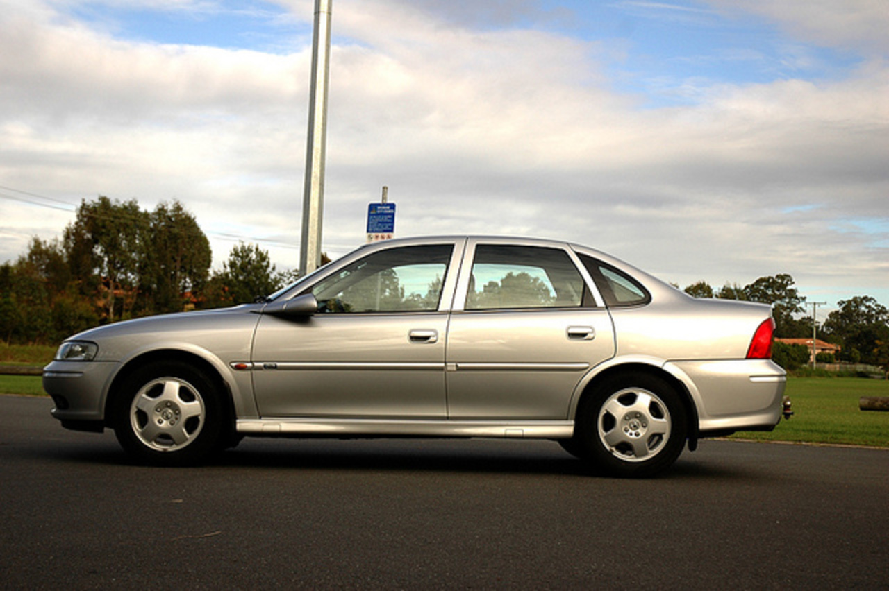 My old Holden Vectra JS2 CD | Flickr - Photo Sharing!