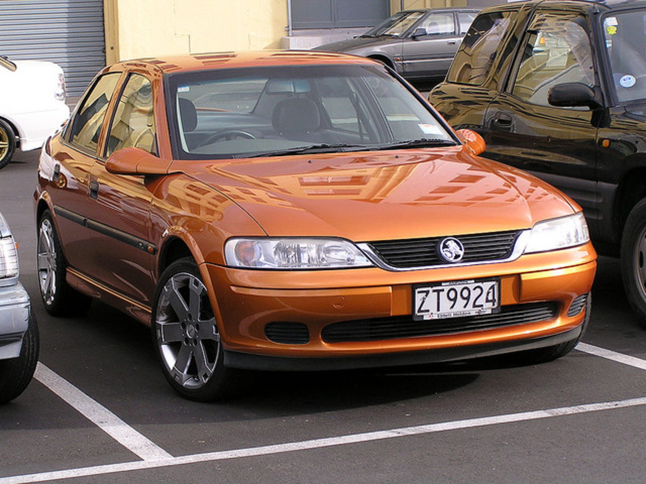 Flickr: The Metallic Orange, Bronze, or Copper Coloured Cars Pool