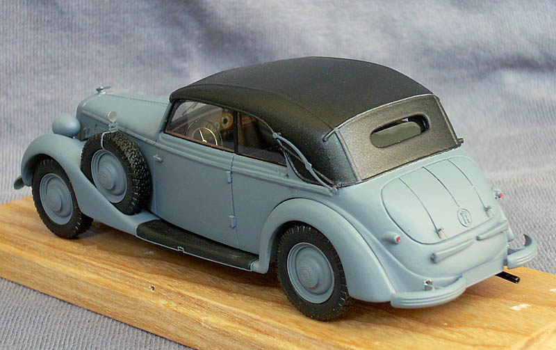 EMC: 1939 Horch 930V Cabrio Closed Wermacht in 1:43 scale - mDiecast