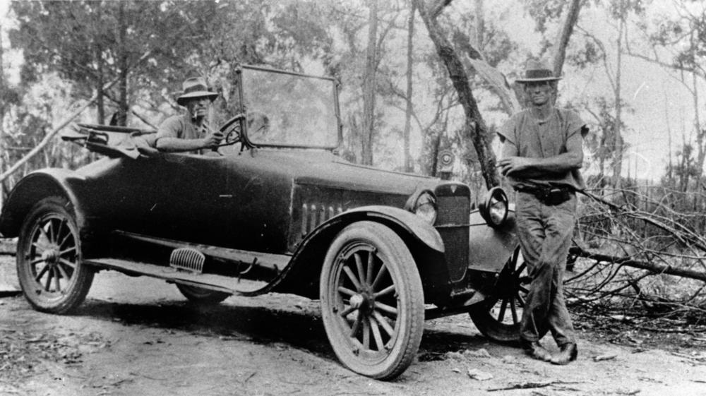 File:StateLibQld 2 139171 Joe and Will Gibson in their Hudson ...