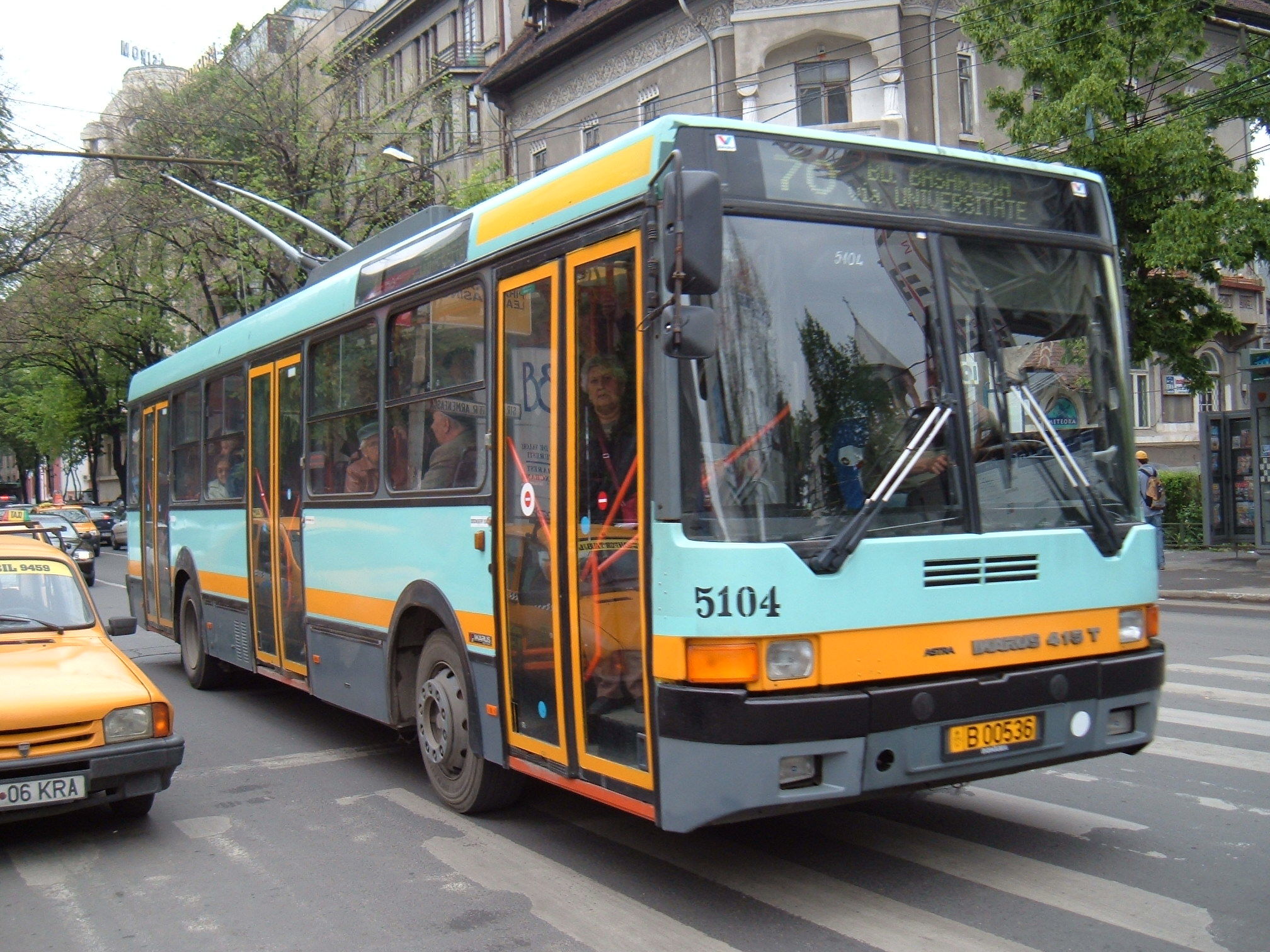 Ikarus Trolley Bus