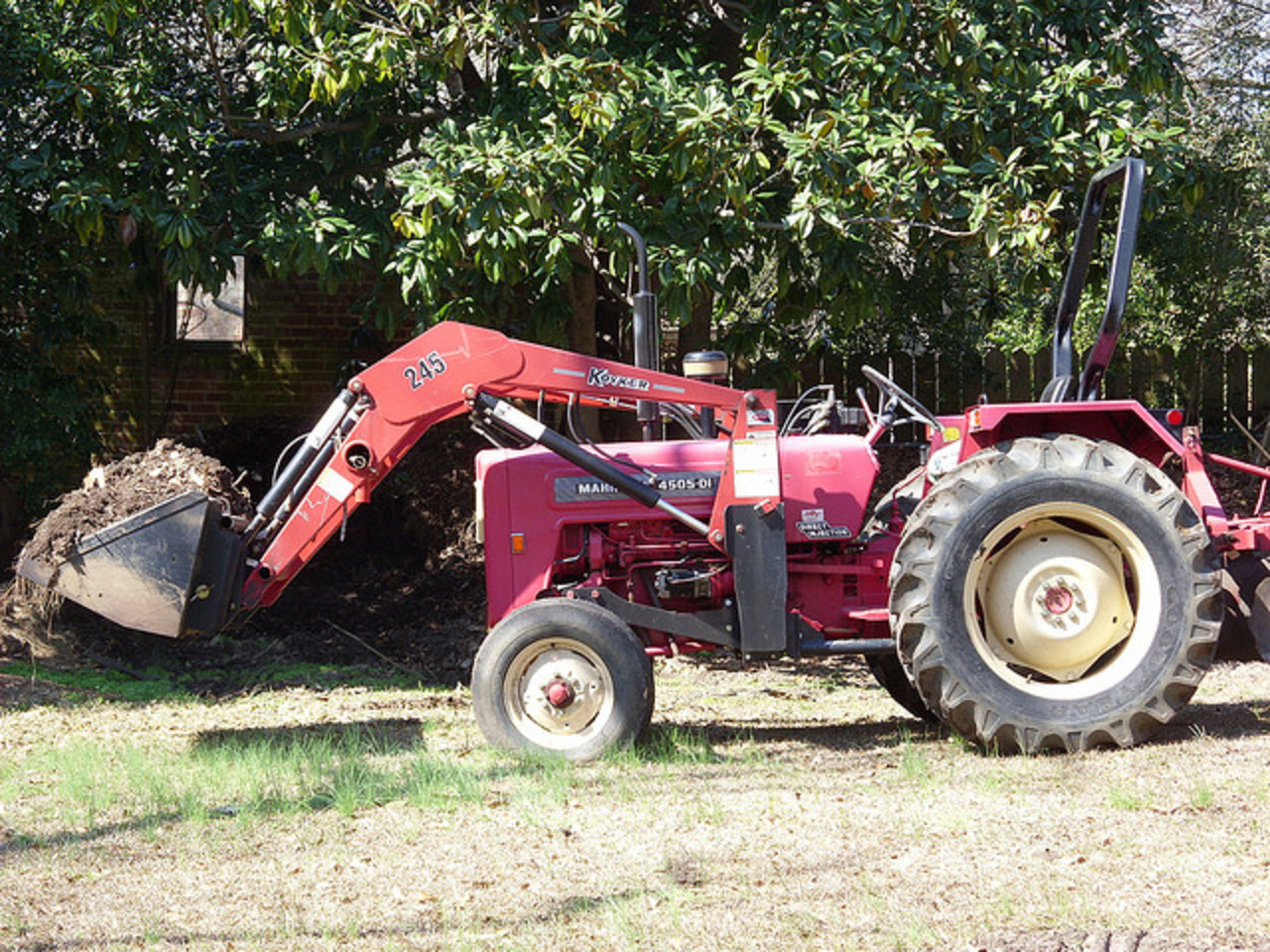 International tractors B-250 etc - a gallery on Flickr