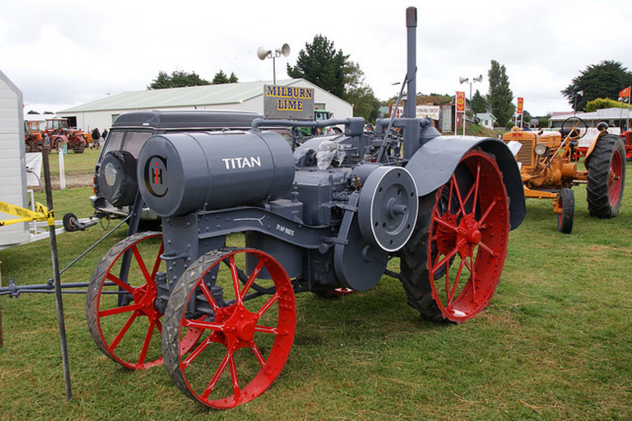 1920 International Harvester Titan 10-20 Tractor | Flickr - Photo ...