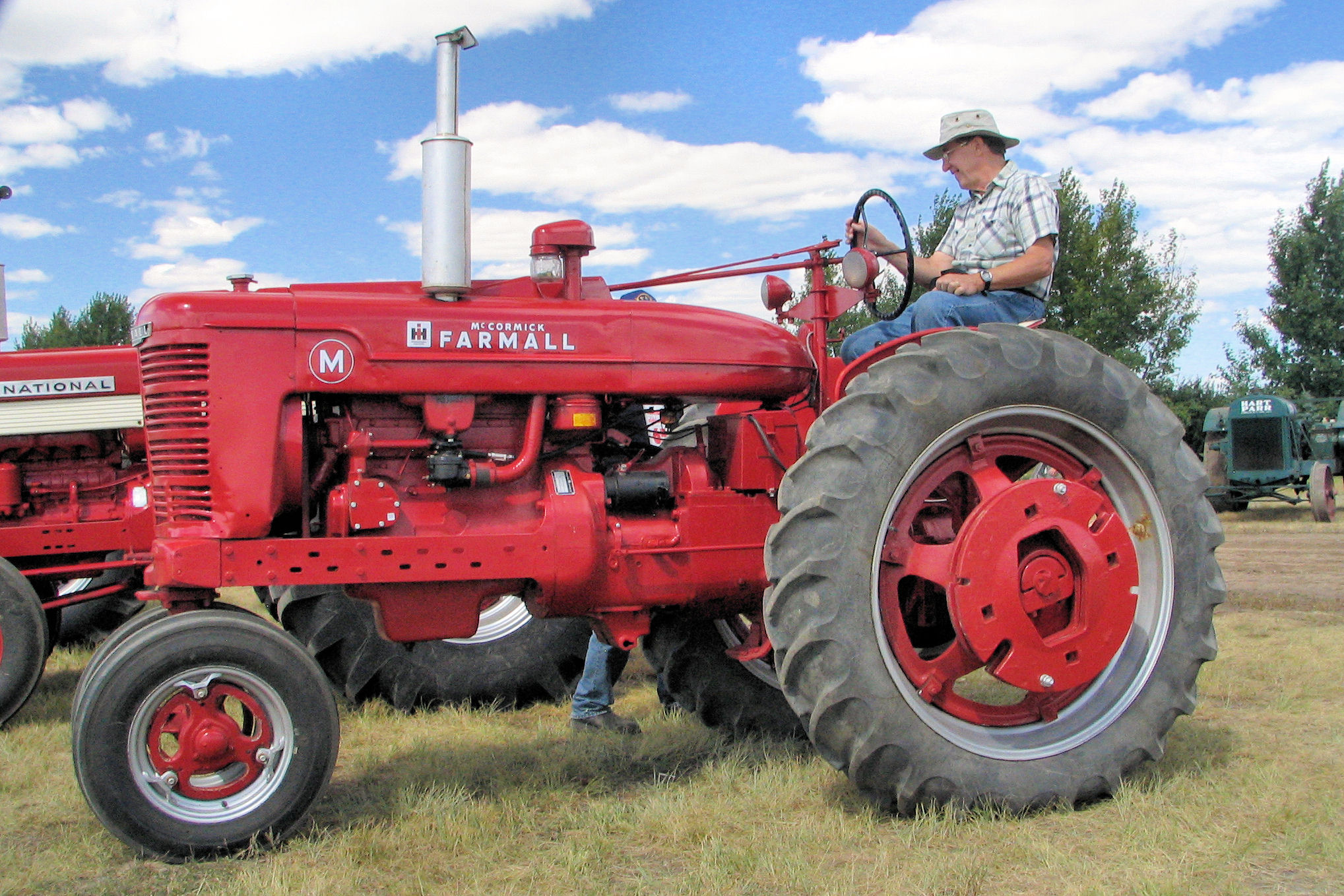 International Harvester Farmall M Tractor | Flickr - Photo Sharing!