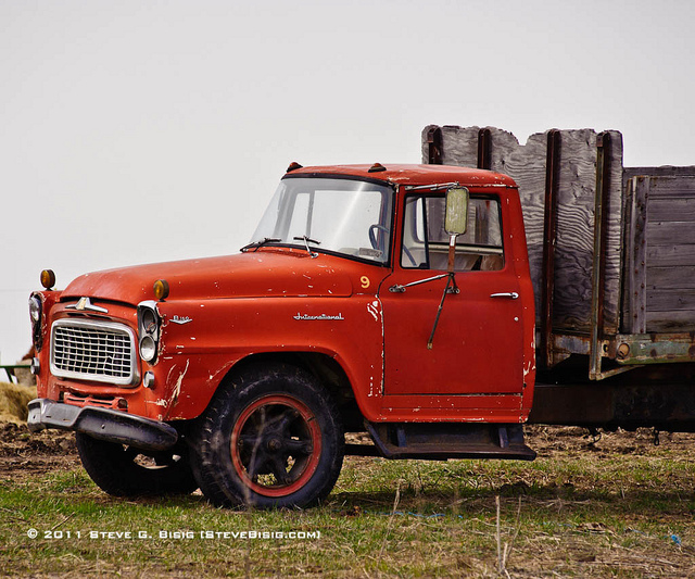 International Harvester B160 Flatbed Farm Truck | Flickr - Photo ...