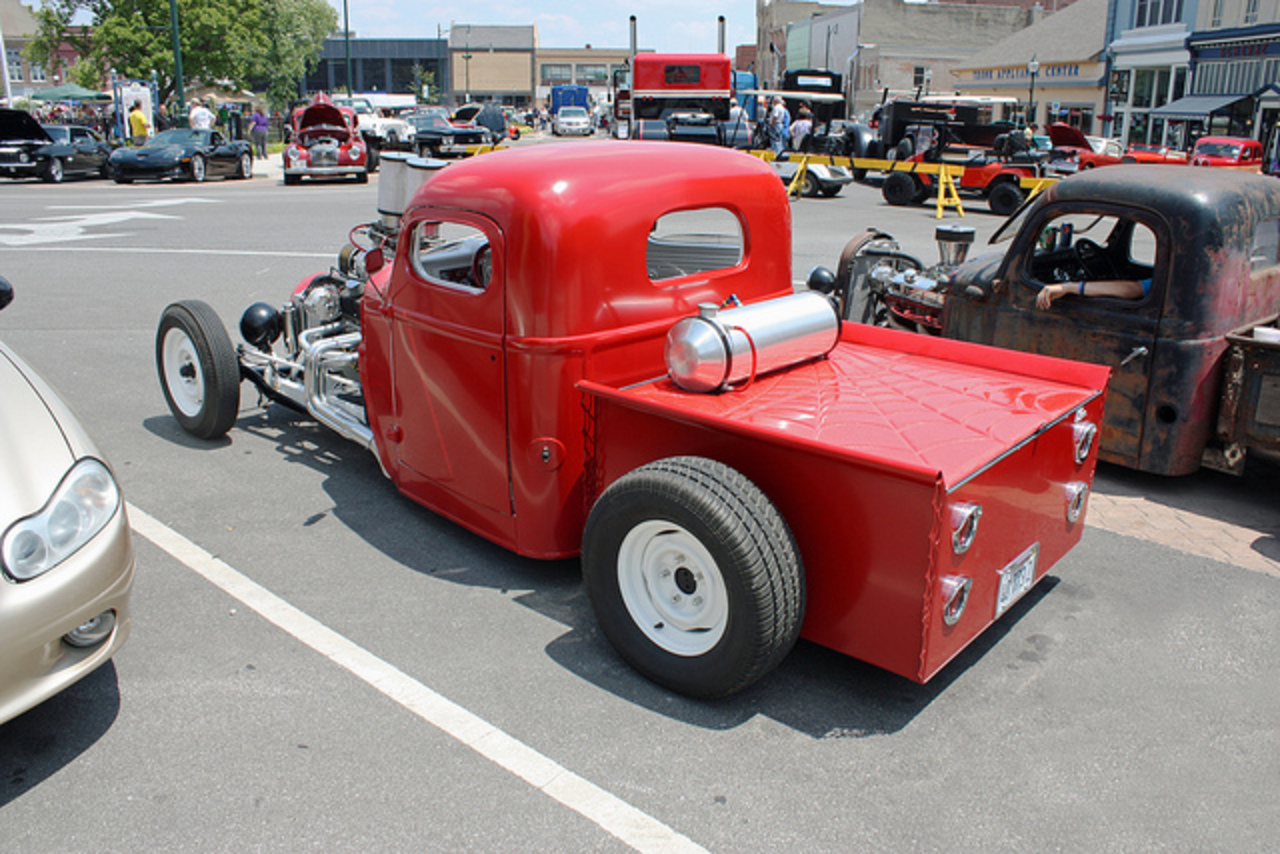 1948 International KB-2 Chopped and Blown Pickup Truck Rod (3 of 4 ...