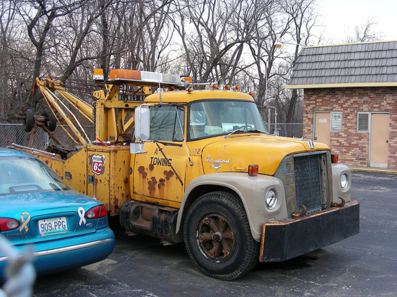 Old International Loadstar Tow Truck | Flickr - Photo Sharing!