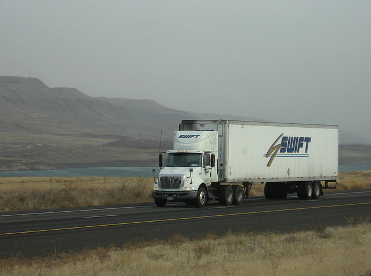 Swift International 8600 daycab with "High Cube" trailer | Flickr ...