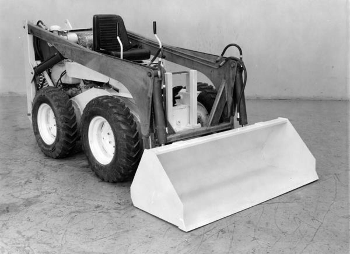 Wisconsin Historical Images - International 3200 compact loader ...