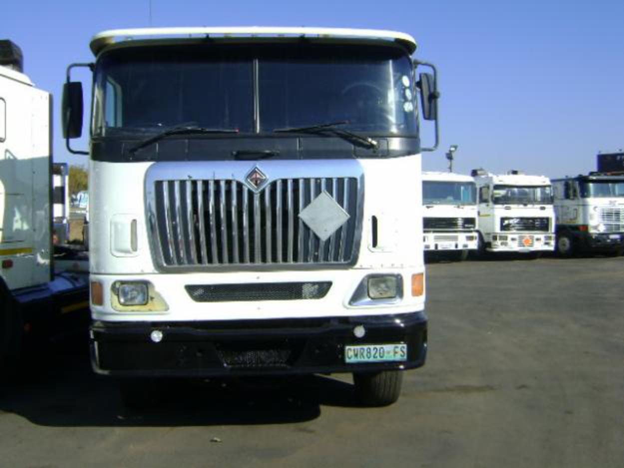International 9800i Facelift Horse - Benoni - Commercial vehicles