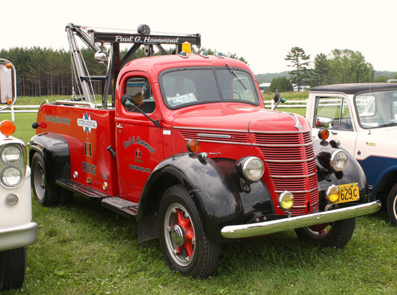 1940 International tow truck | Flickr - Photo Sharing!