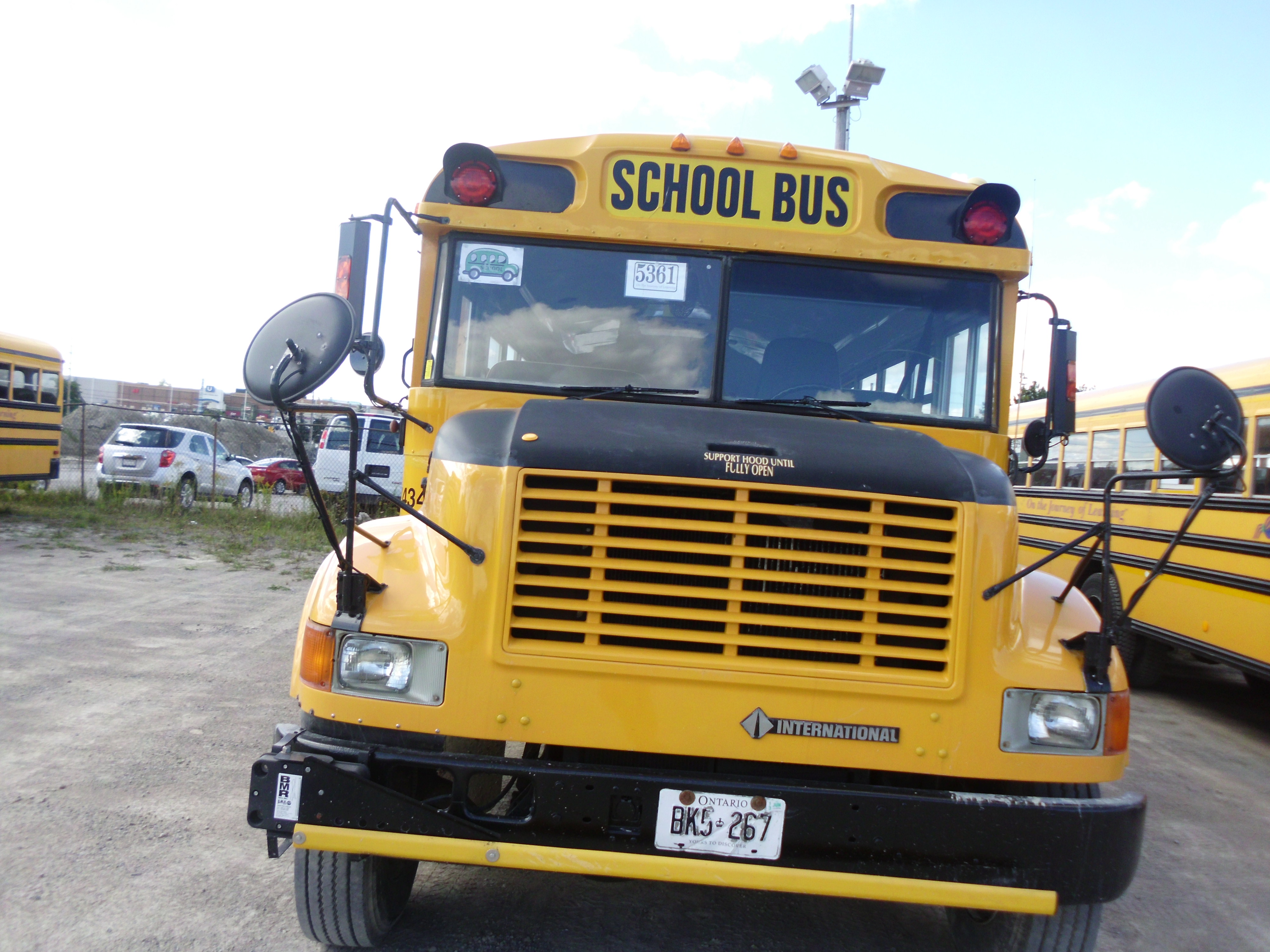 2001 Corbeil international 3800 T444E school bus | Flickr - Photo ...