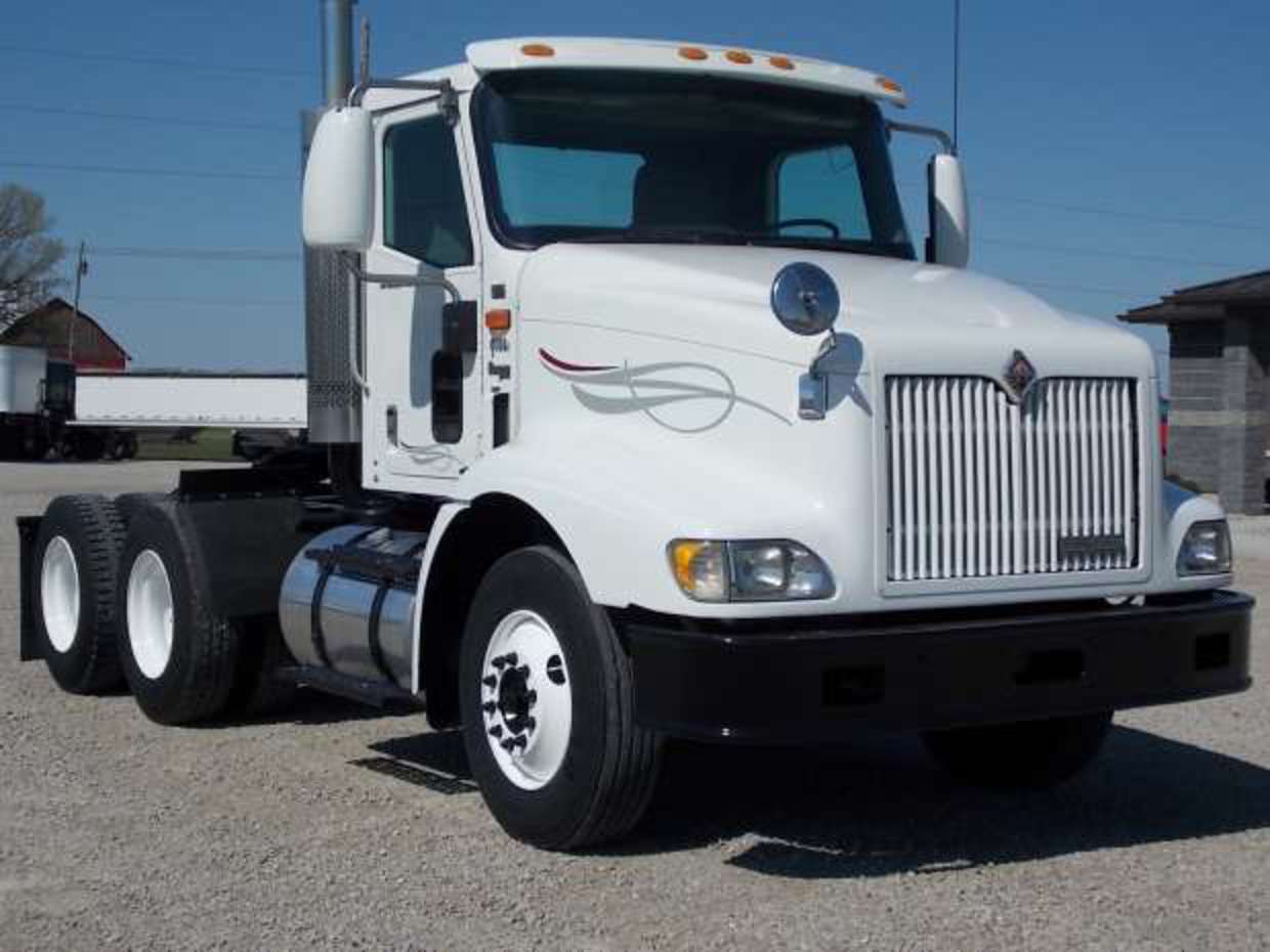 2002 International 9100I Cummins N-14 Semi | Rowland Truck & Equipment